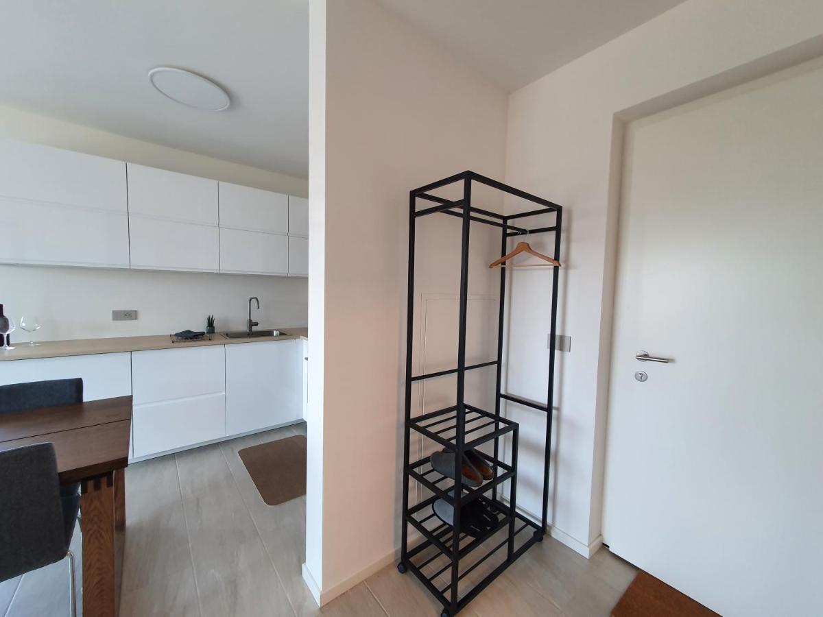 Apartment New Great With 25m Pool Bolzano
